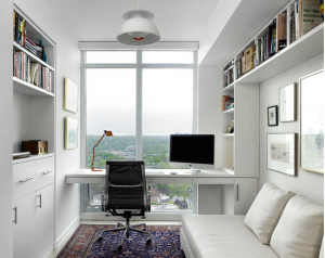 Declutter or Die - try to limit the number of items you keep on your desk for greater mental clarity & productivity. Clear Desk, Clear Mind. (Photo courtesy of Houzz)