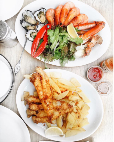 Whilst exploring the Brooklyn area, a must-visit for lunch or dinner is Life Boat Seafoods.