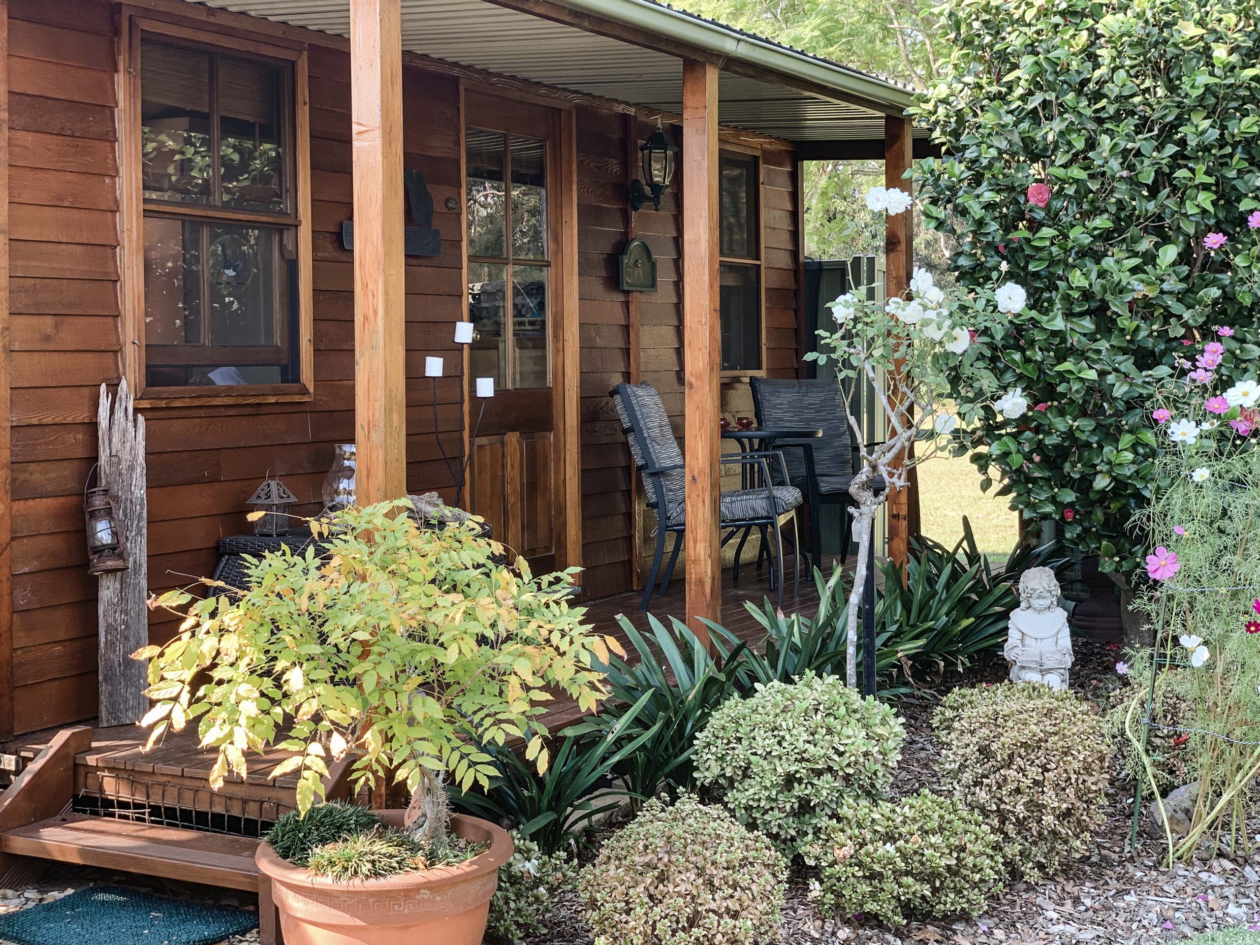 Timber garden studio verandah