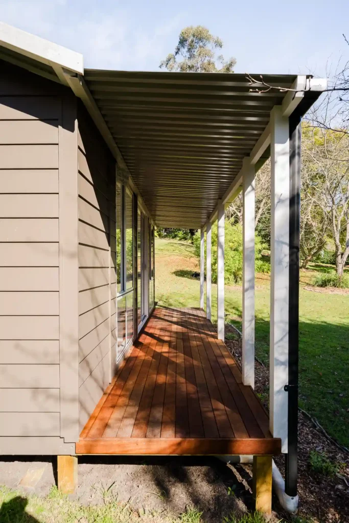 260807 Melwood Verandah LR 13